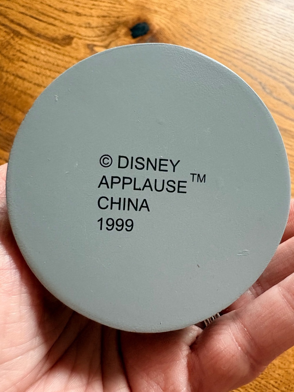VTG 1999 Disney Mickey Mouse standing on film reel- Hand Painted Resin Figurine - Picture 9 of 15